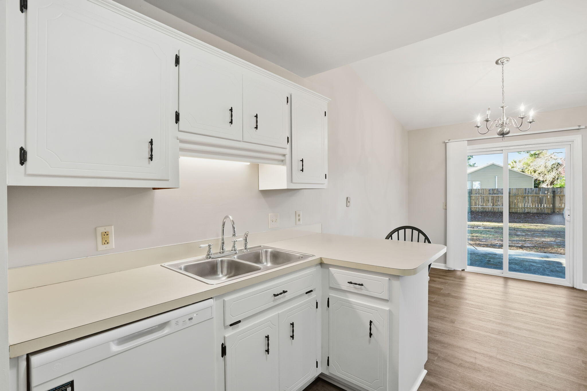 8232 Pleasant Ridge Drive North Charleston, SC 29420 - Photo 12 of 27 12-web-or-mls-012_DSC02805