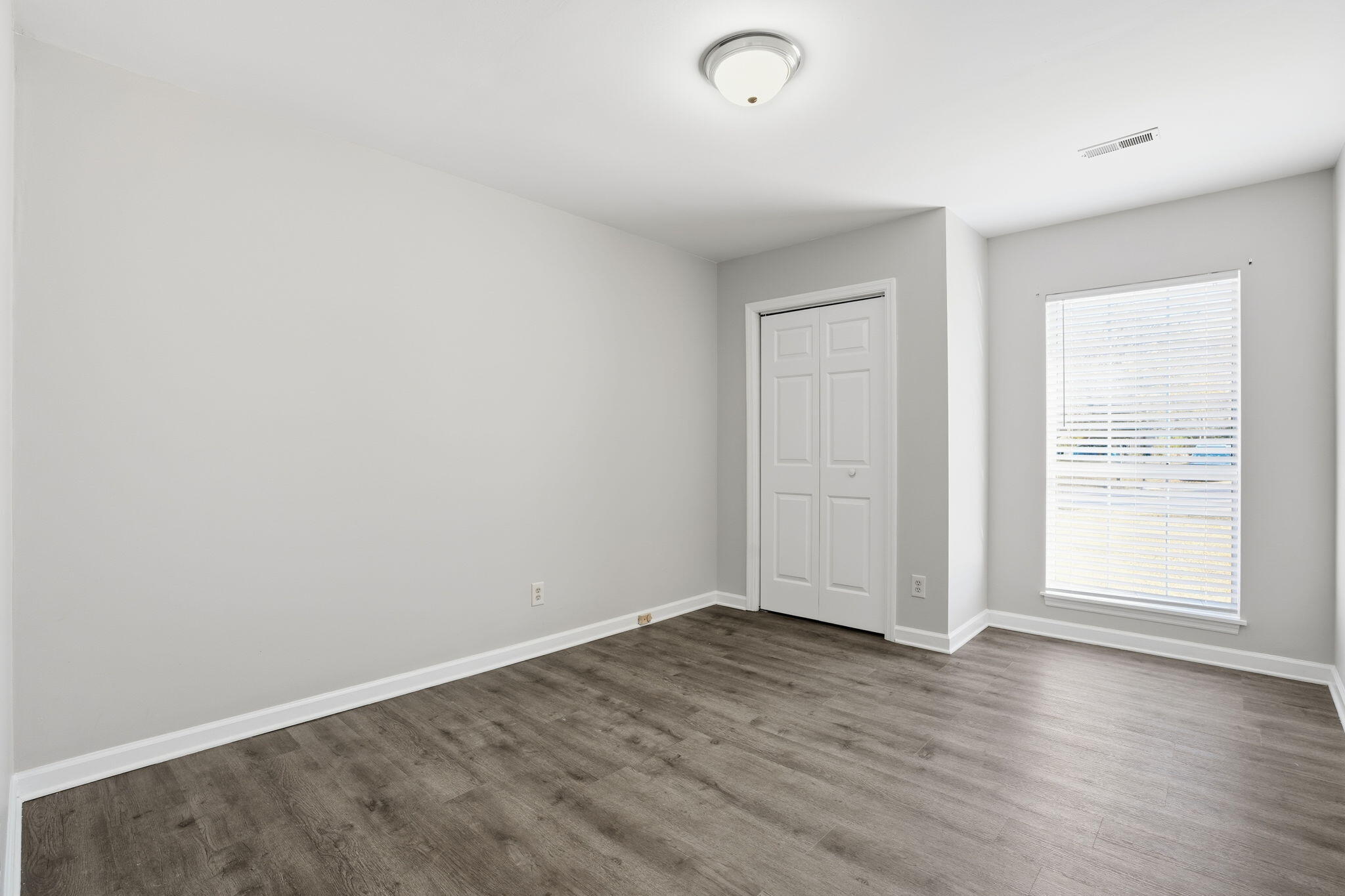 8232 Pleasant Ridge Drive North Charleston, SC 29420 - Photo 15 of 27 15-web-or-mls-015_DSC02811