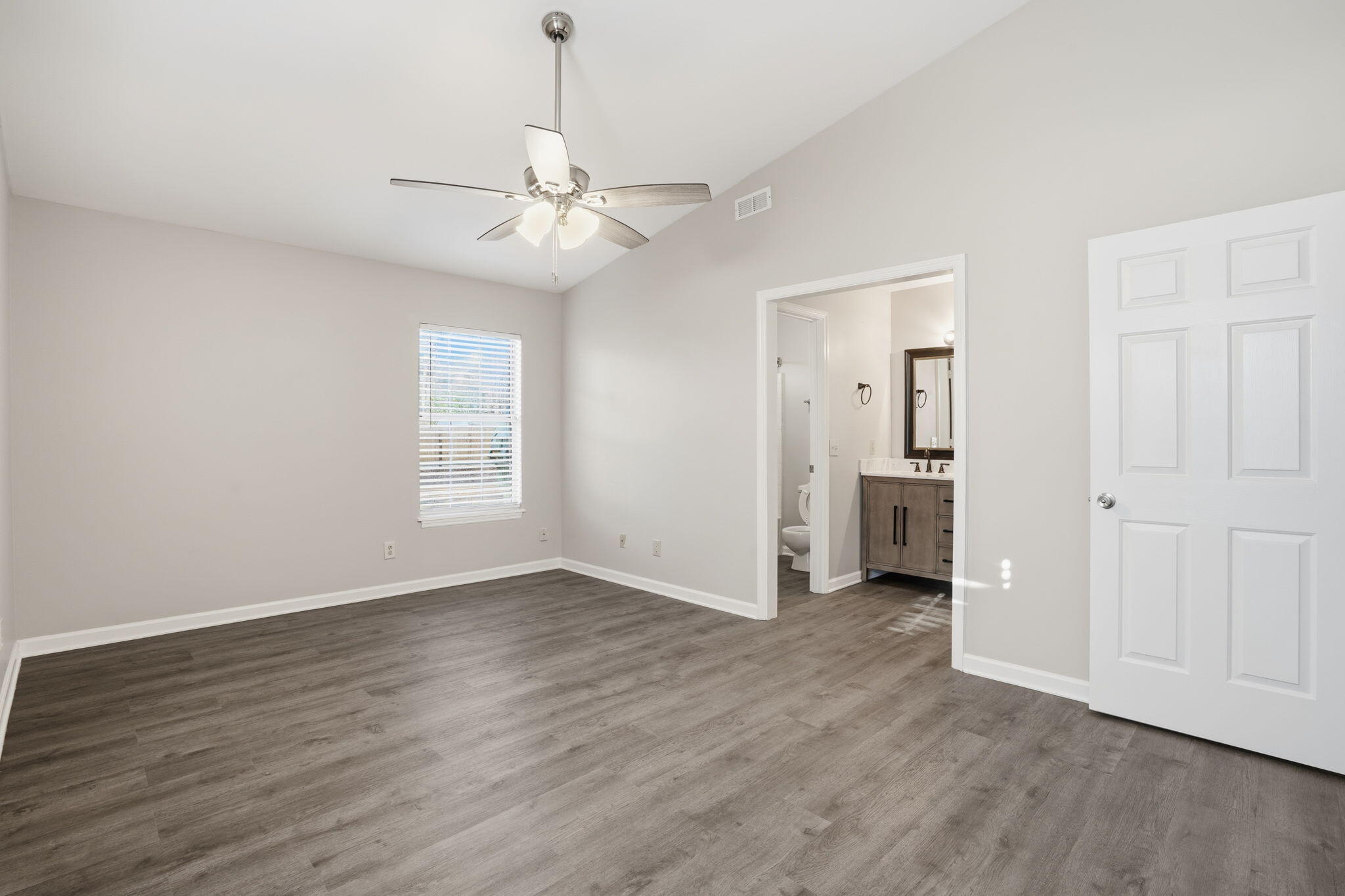 8232 Pleasant Ridge Drive North Charleston, SC 29420 - Photo 18 of 27 18-web-or-mls-018_DSC02823