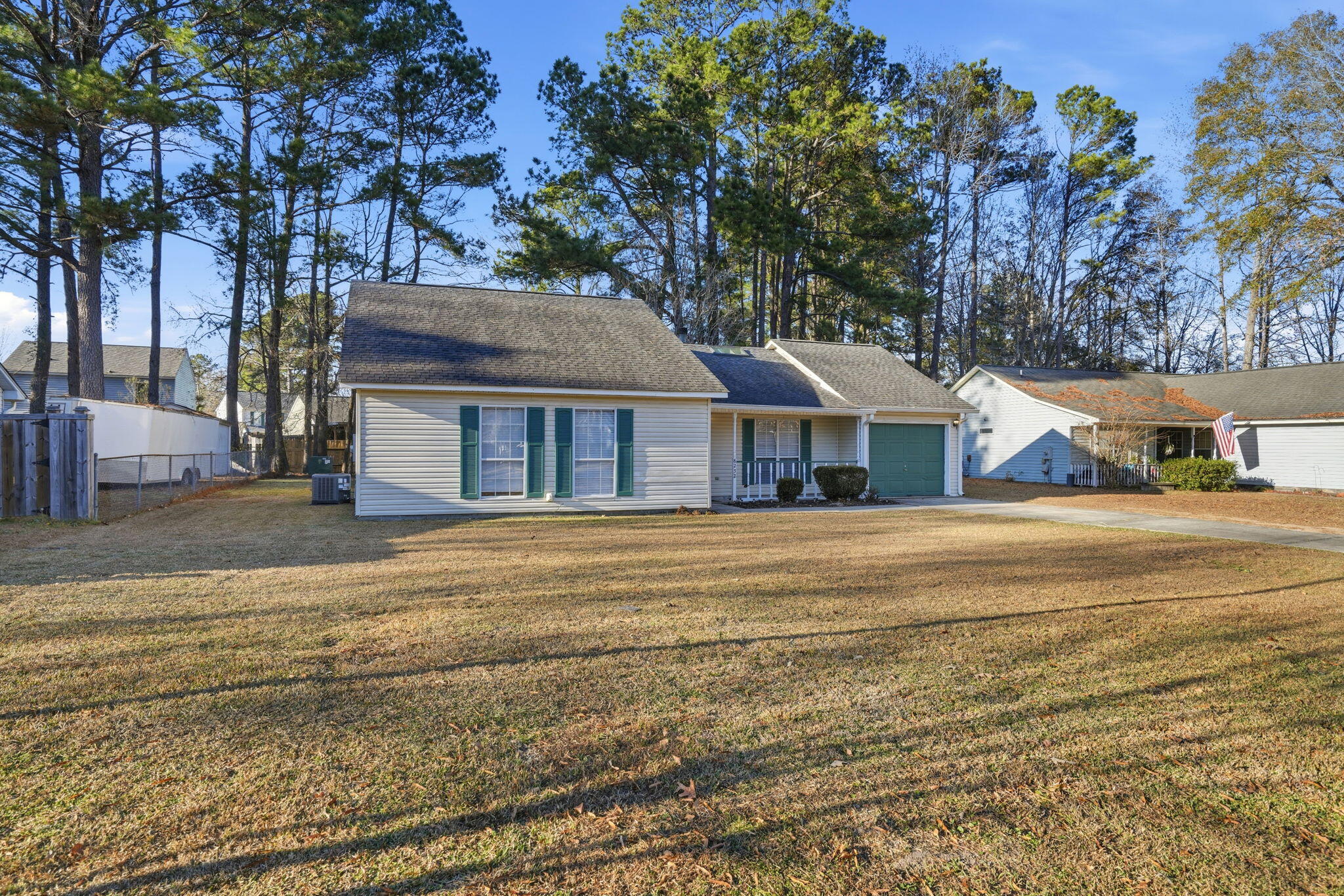 8232 Pleasant Ridge Drive North Charleston, SC 29420 - Photo 4 of 27 4-web-or-mls-004_DSC02868