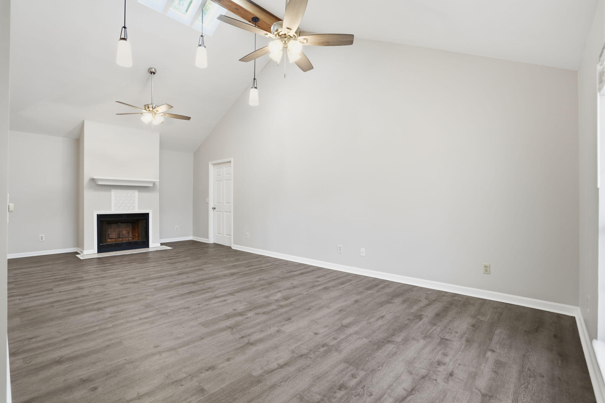 8232 Pleasant Ridge Drive North Charleston, SC 29420 - Photo 6 of 27 6-web-or-mls-006_DSC02775