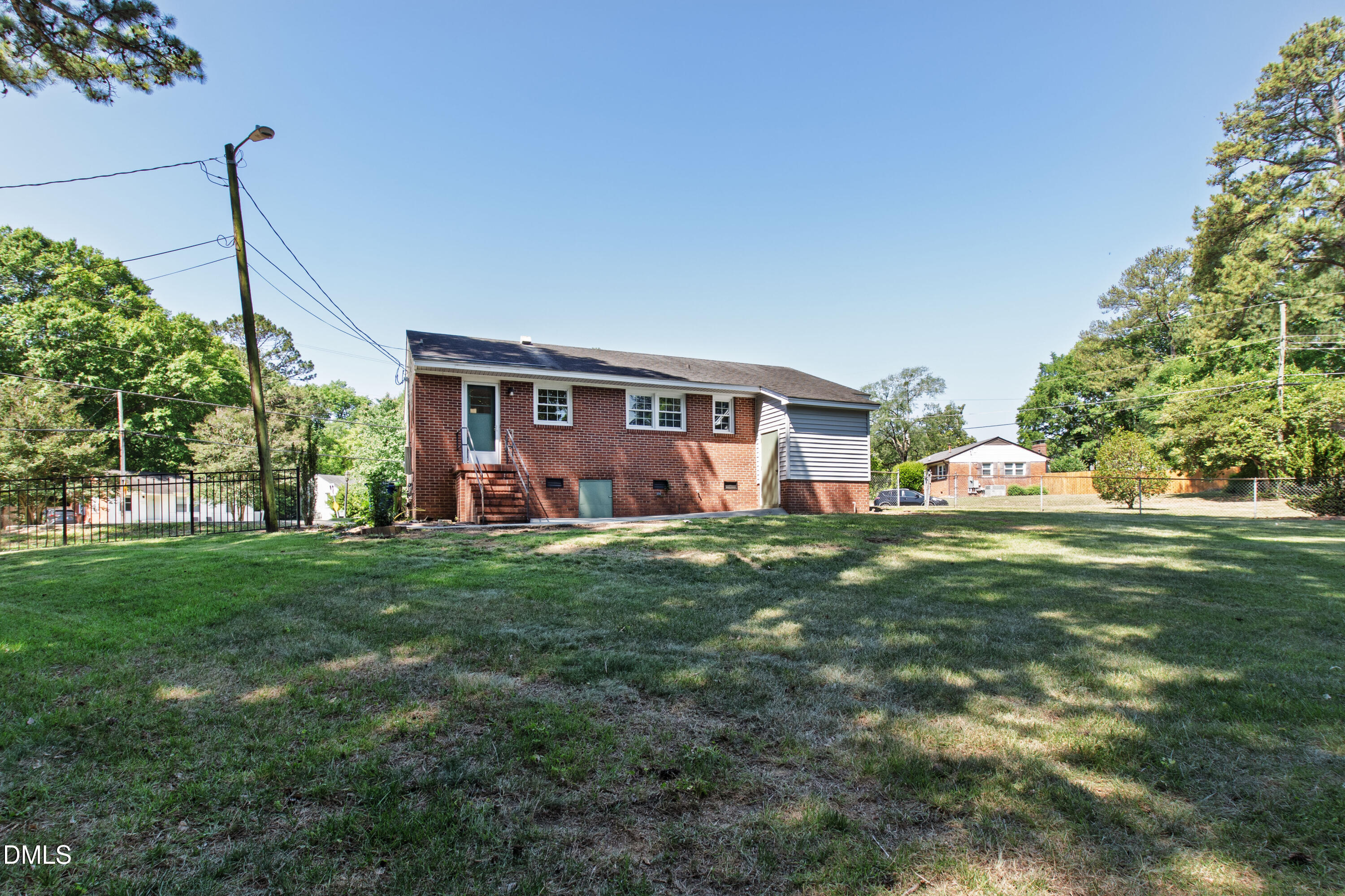 2467 Milburnie Road Raleigh, NC 27610 - Photo 13 of 34 Milburnie (6)