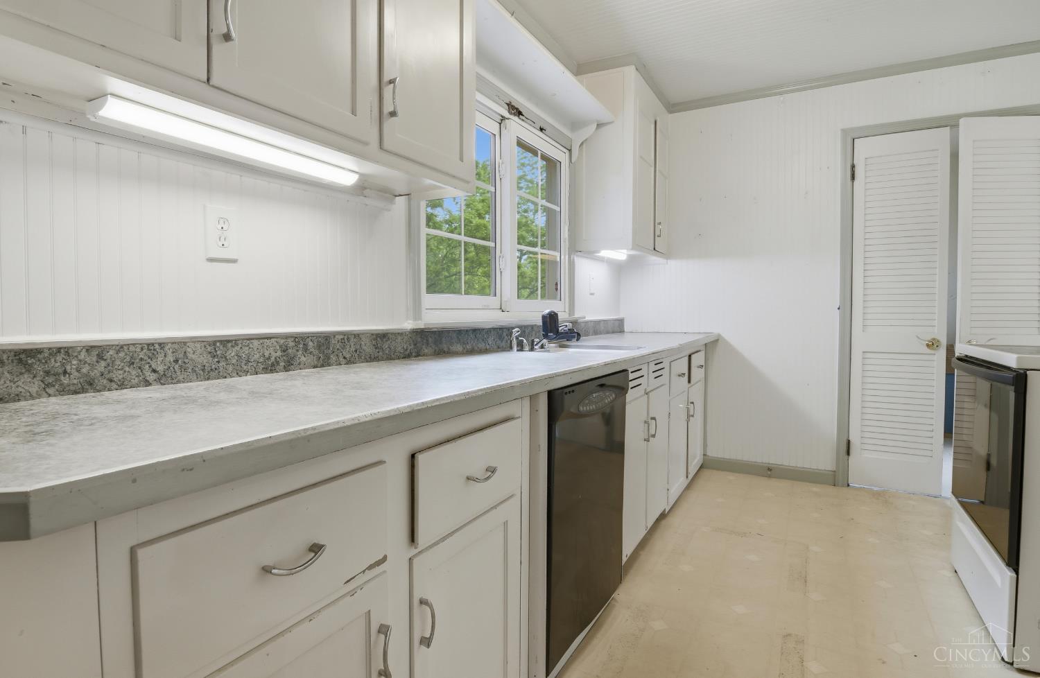 3731 Merwin 10 Mile Road Cincinnati, OH 45245 - Photo 28 of 49
