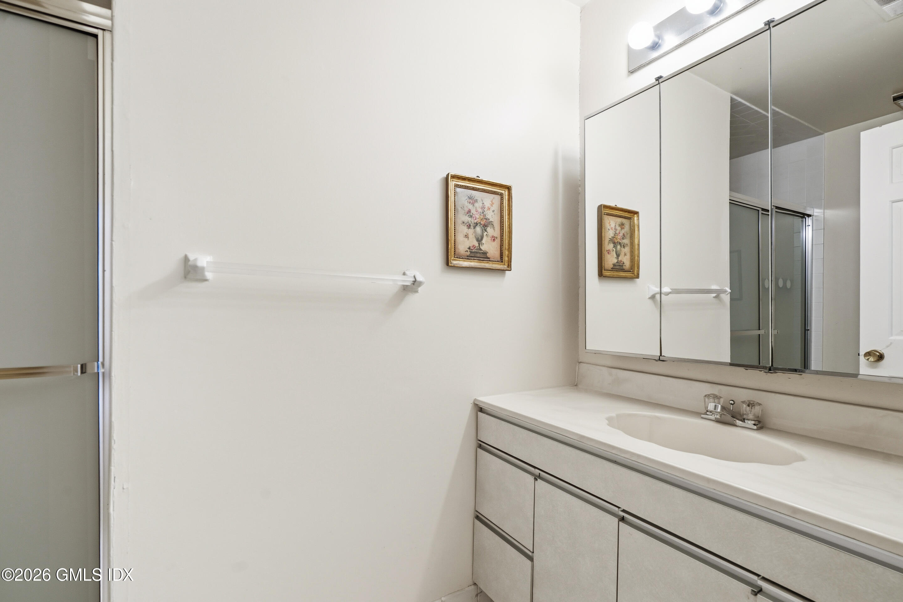 19 Georgetowne North, Unit 19 Greenwich, CT 06831 - Photo 16 of 29 16 - DSC00064_1