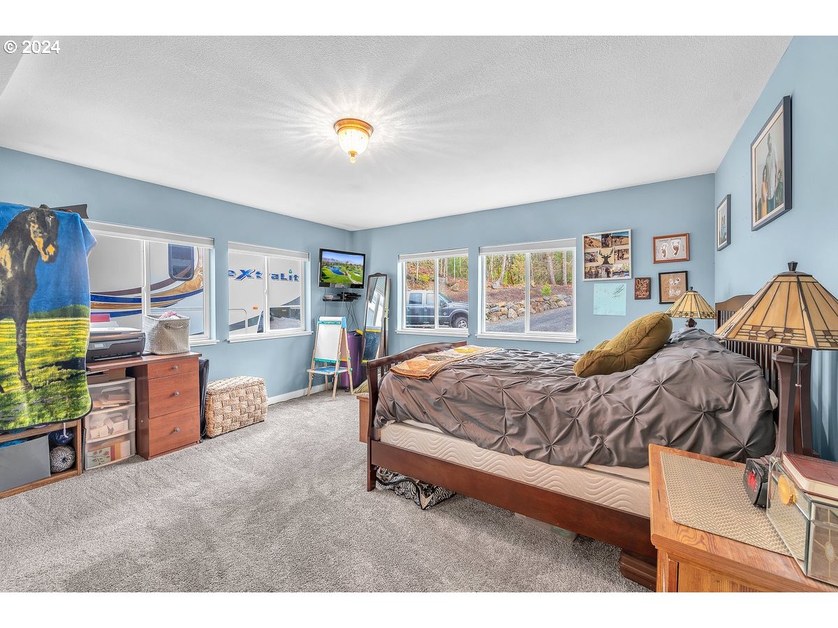 52199 Rabinsky Road Scappoose, OR 97056 - Photo 11 of 32 Gallery Image 11
