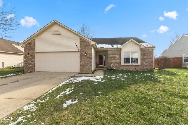 $270,000 | 729 West Harriman Avenue, Bargersville, IN 46106