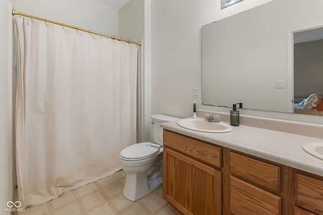 $262,000 | 729 West Harriman Avenue, Bargersville, IN 46106