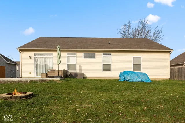 $262,000 | 729 West Harriman Avenue, Bargersville, IN 46106