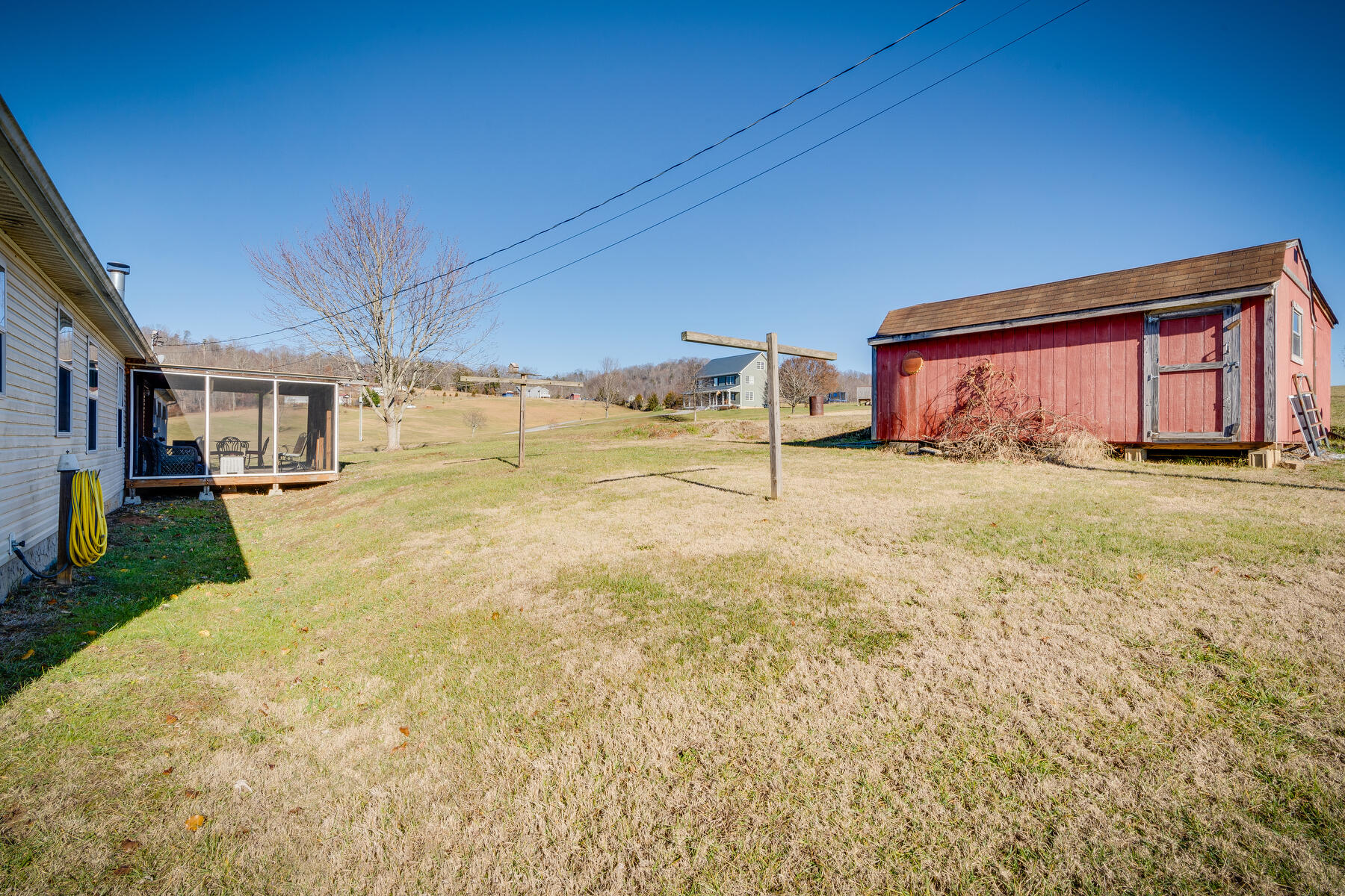 356 Looneys Gap Road Surgoinsville, TN 37873 - Photo 34 of 42 034