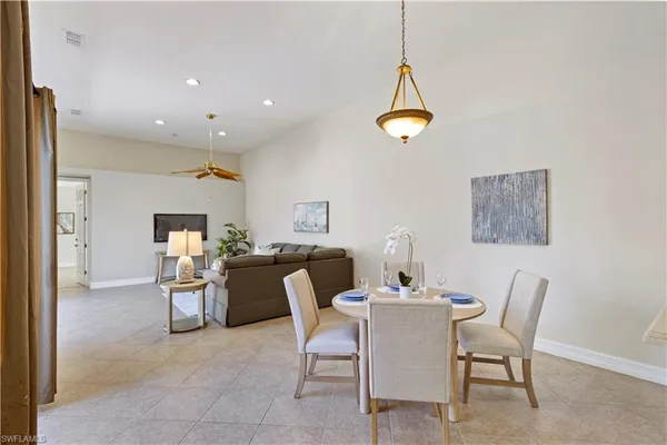 $2,950 | 1757 Tarpon Bay Drive South, Unit 57, Naples, FL 34119