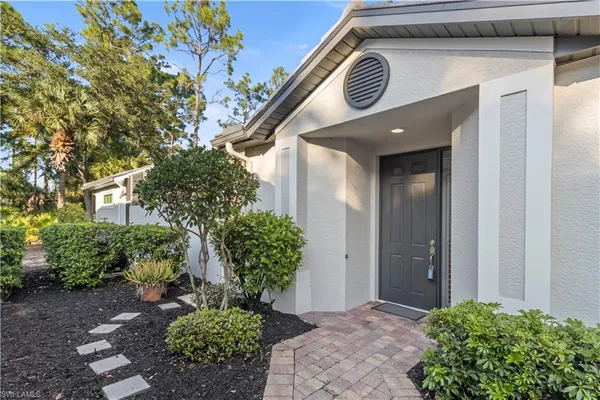 $2,950 | 1757 Tarpon Bay Drive South, Unit 57, Naples, FL 34119