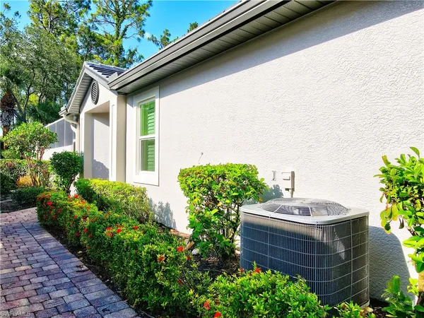 $2,950 | 1757 Tarpon Bay Drive South, Unit 57, Naples, FL 34119