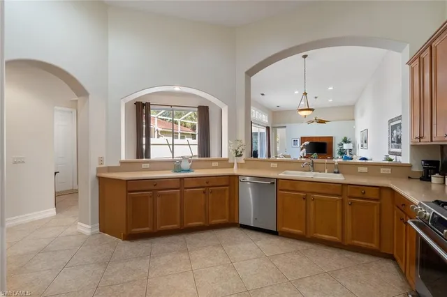 $3,250 | 1757 Tarpon Bay Drive South, Unit 57, Naples, FL 34119