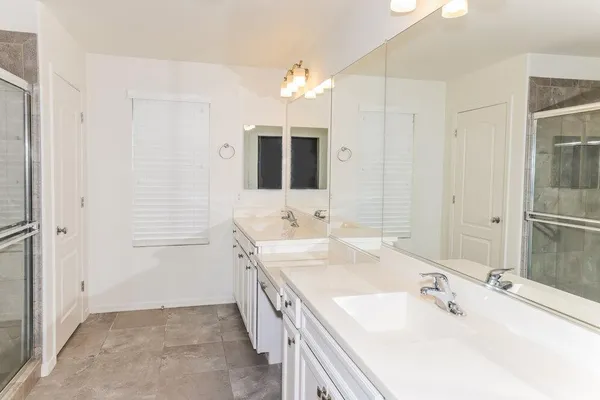 $2,685 | 29267 North 122nd Lane, Peoria, AZ 85383