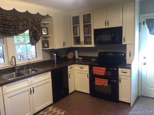 413 North Country Club Road Brevard, NC 28712 - Photo 4 of 10 Gallery Image 4