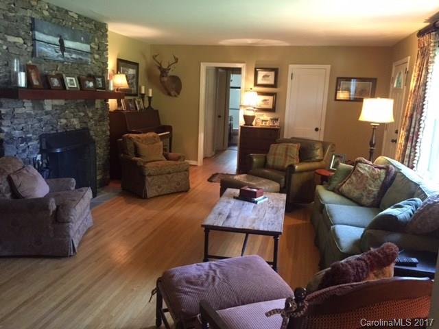 413 North Country Club Road Brevard, NC 28712 - Photo 7 of 10 Gallery Image 7