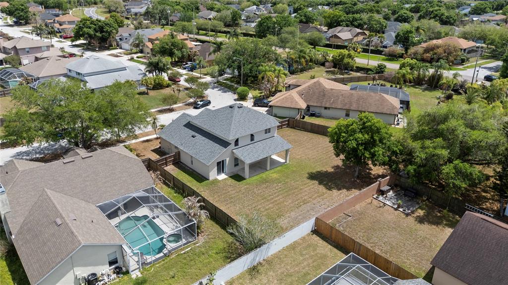 1318 Hatcher Loop Drive Brandon, FL 33511 - Photo 3 of 31