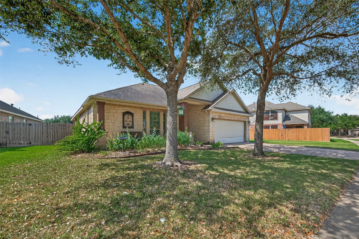 2019 Preston Park Rosenberg, TX 77471 - Photo 26 of 36