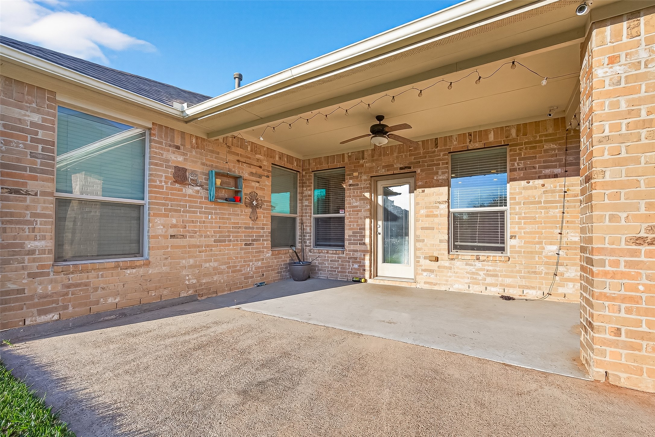 2019 Preston Park Rosenberg, TX 77471 - Photo 27 of 36 All Brick / Stone Exterior