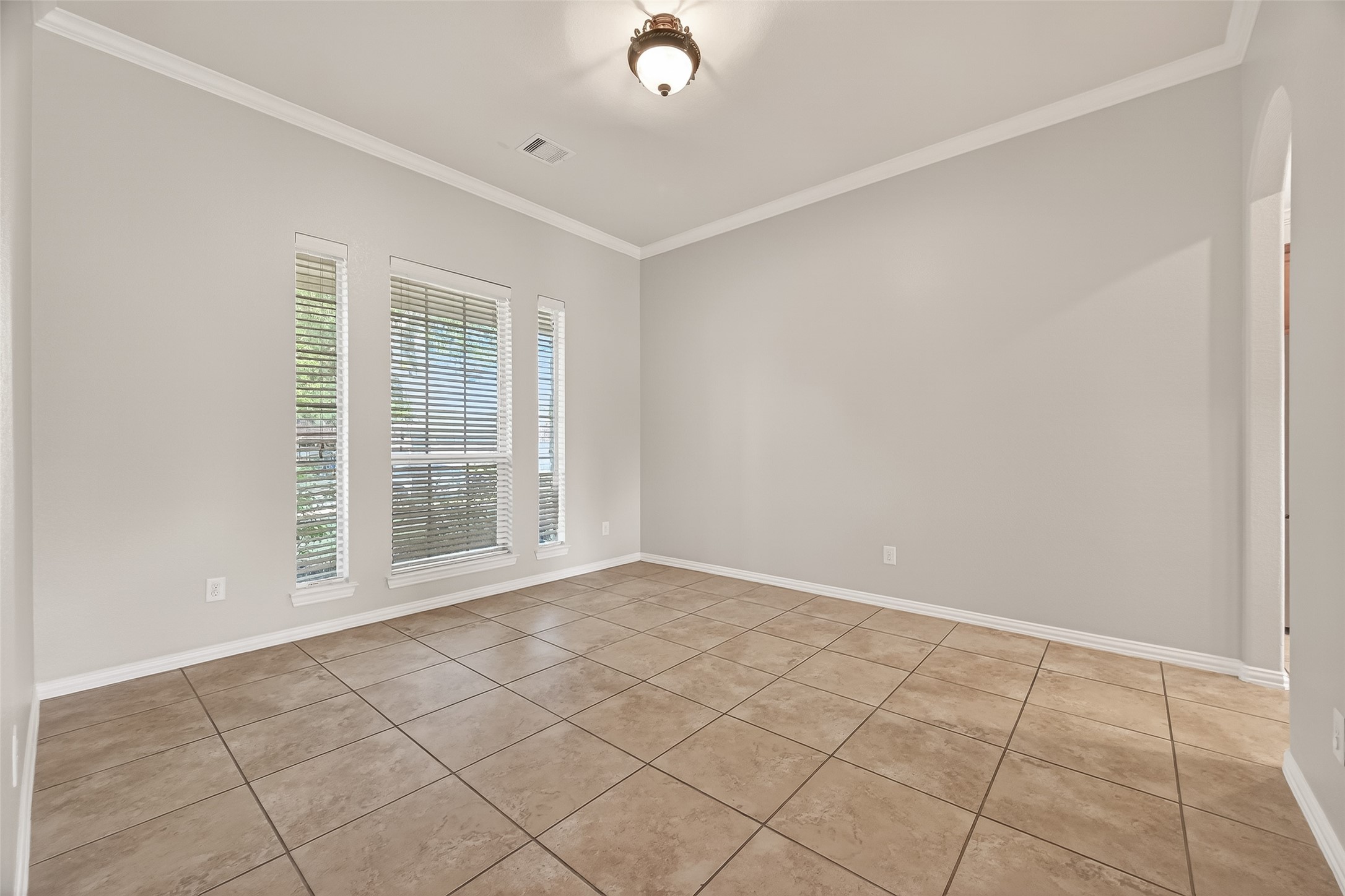 2019 Preston Park Rosenberg, TX 77471 - Photo 3 of 36 Large Formal Dining Room