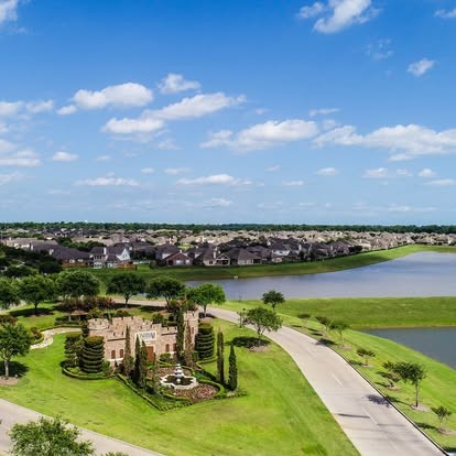 2019 Preston Park Rosenberg, TX 77471 - Photo 34 of 36 Beautiful neighborhood!