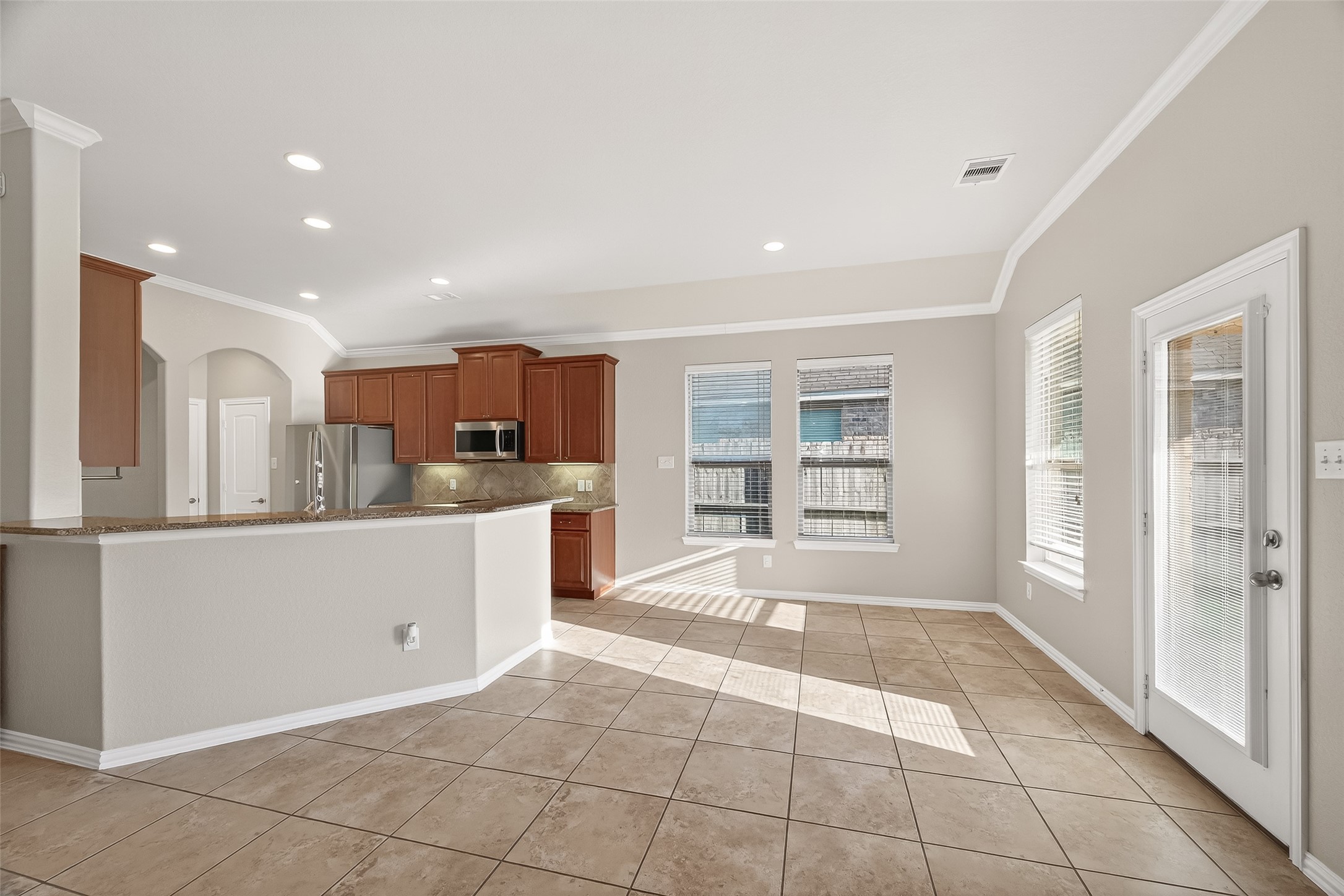 2019 Preston Park Rosenberg, TX 77471 - Photo 9 of 36 Breakfast Room