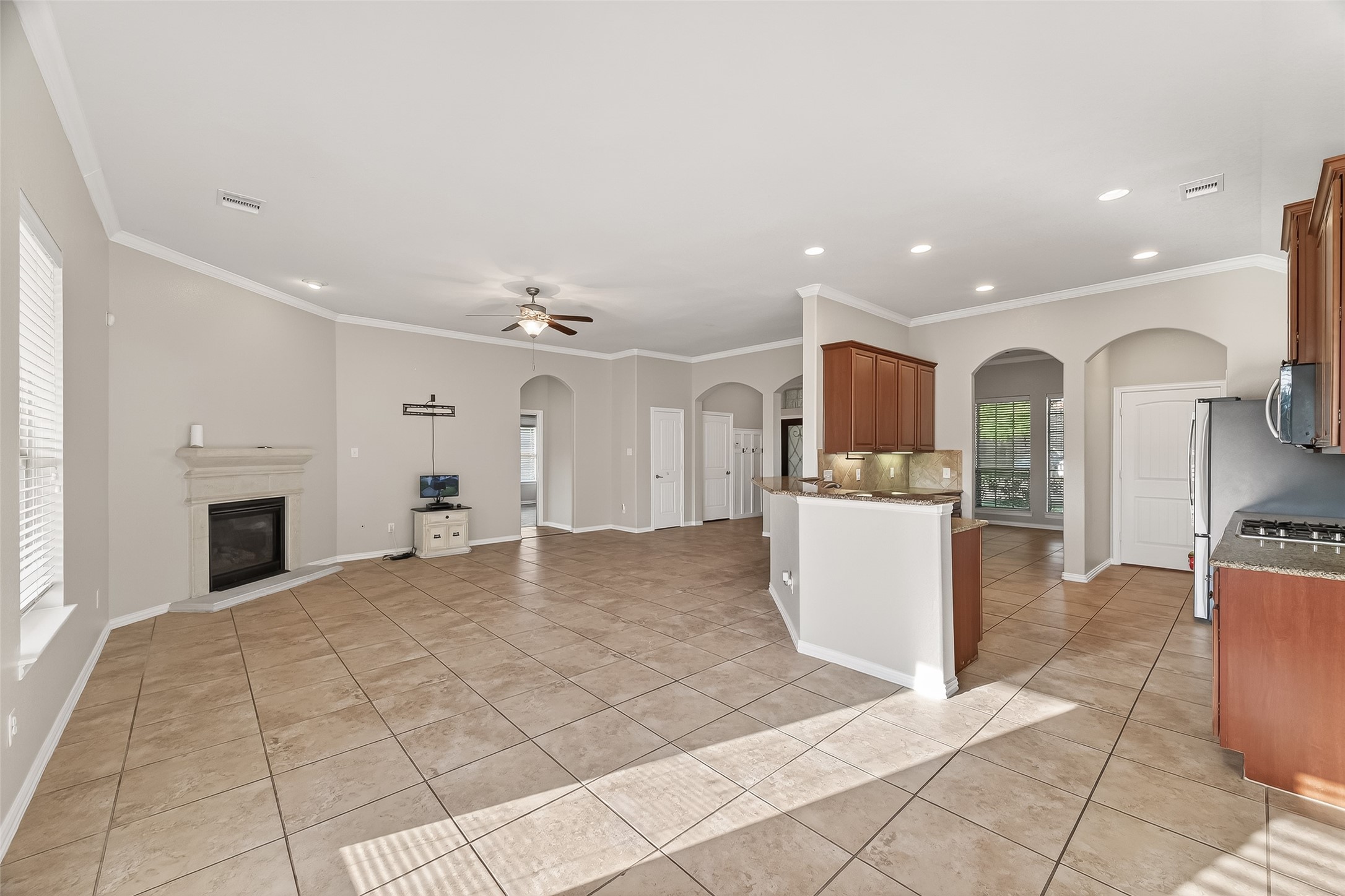 2019 Preston Park Rosenberg, TX 77471 - Photo 36 of 36 Open Floor Plan