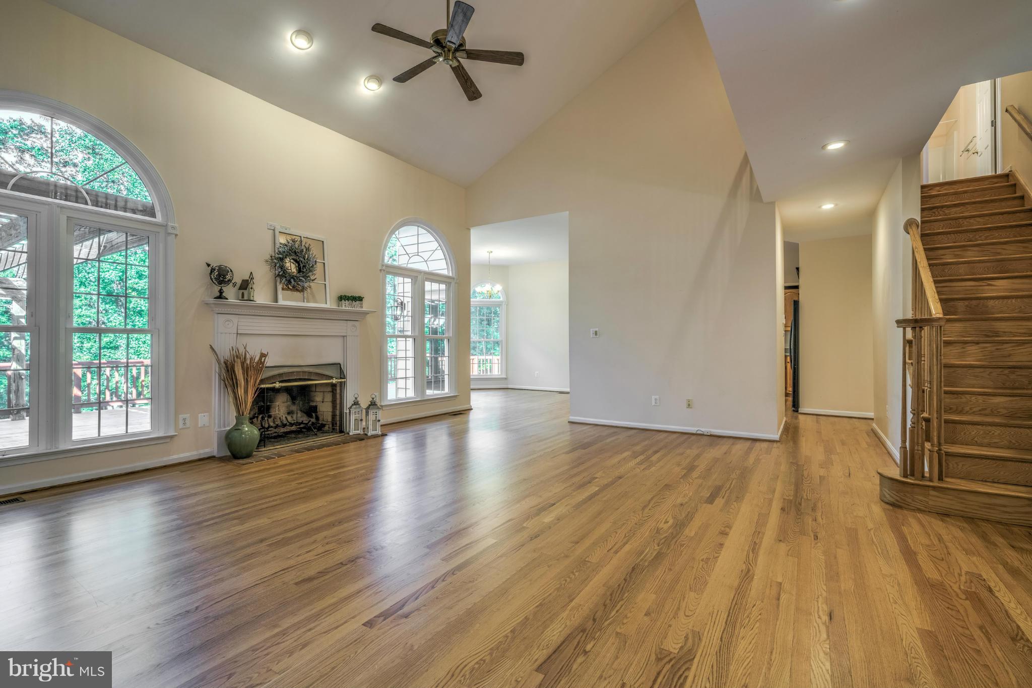 6042 Varzara Road Marshall, VA 20115 - Photo 12 of 30 Family Room