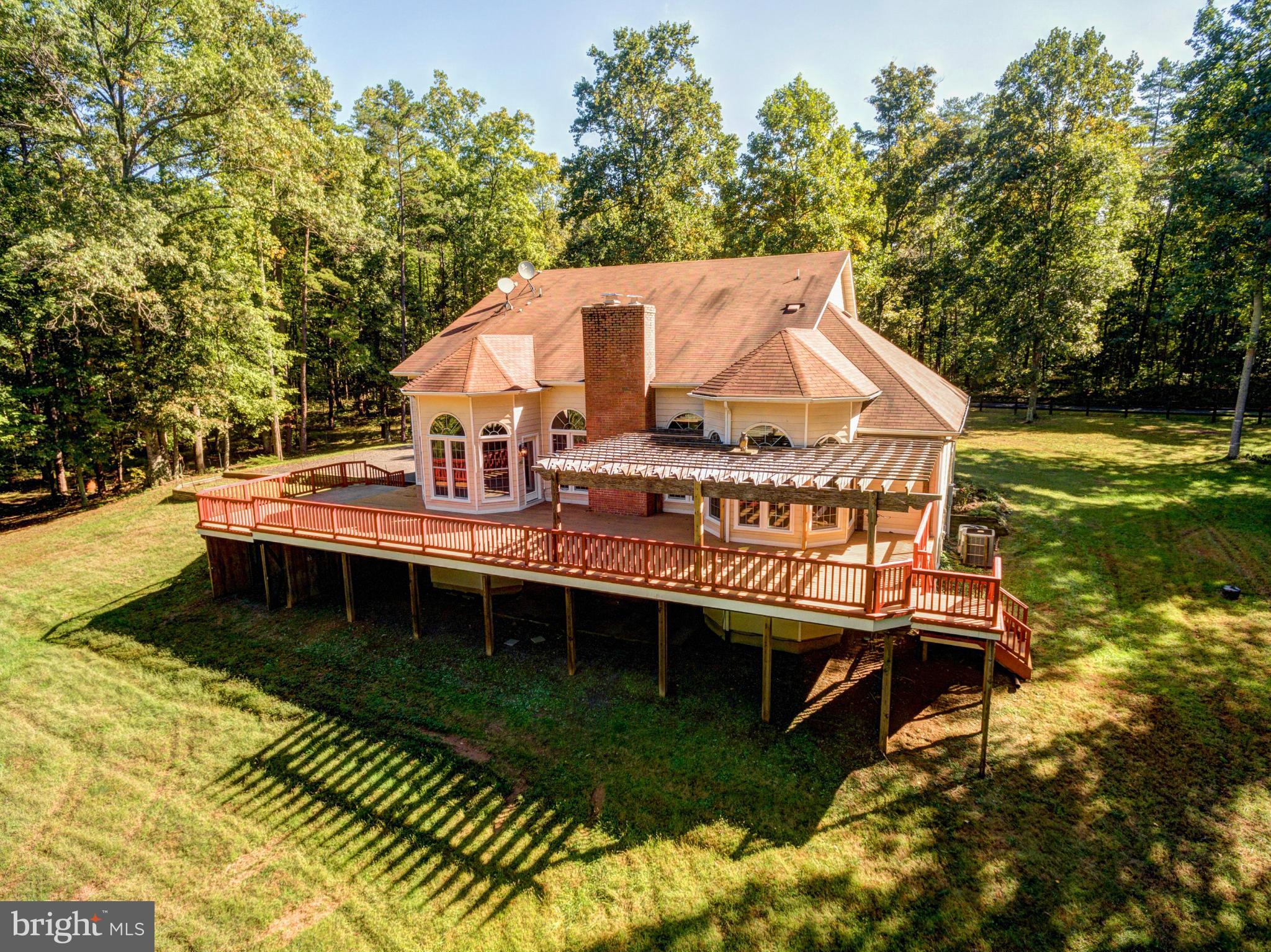 6042 Varzara Road Marshall, VA 20115 - Photo 30 of 30 Exterior (Rear)