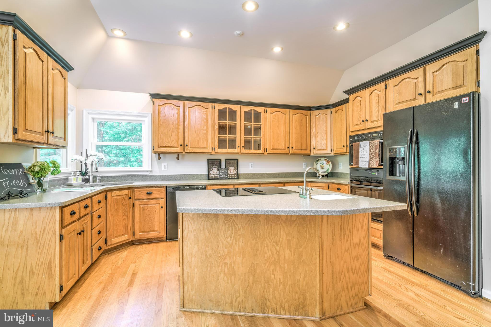 6042 Varzara Road Marshall, VA 20115 - Photo 7 of 30 Kitchen
