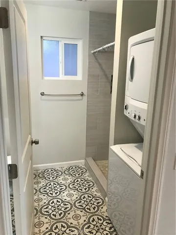 $1,800 | 430 East Bixby Road, Unit A, Long Beach, CA 90807