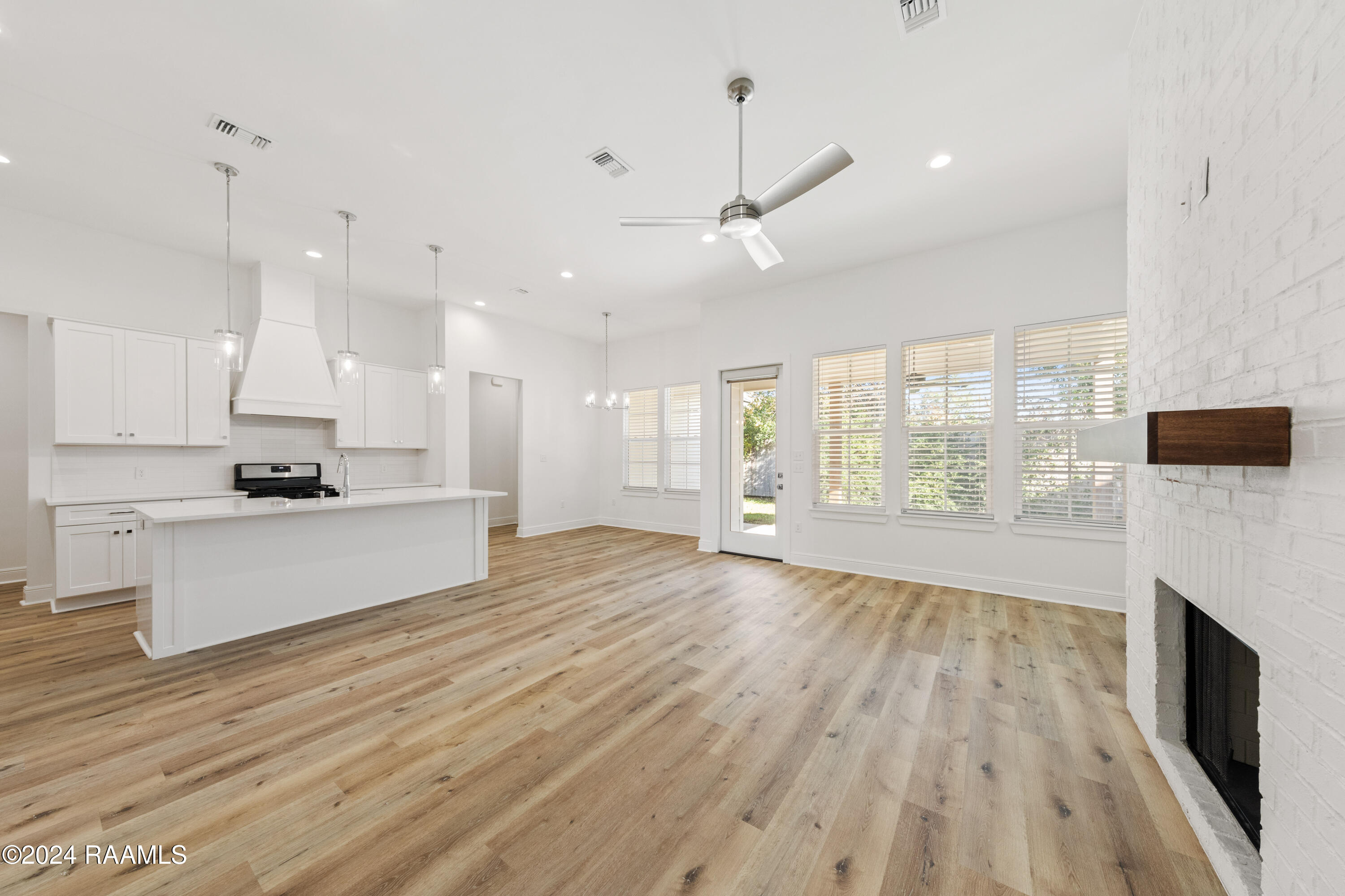 400 Croft Row Lafayette, LA 70503 - Photo 3 of 31 400Croft-26