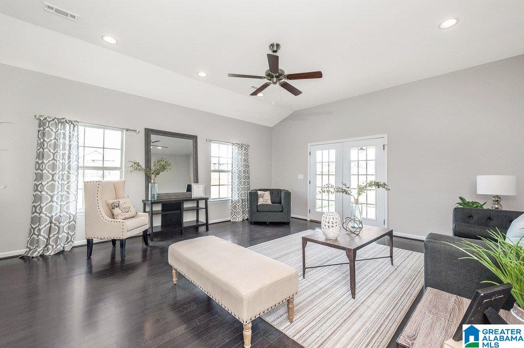 833 Michelle Manor Calera, AL 35040 - Photo 4 of 43