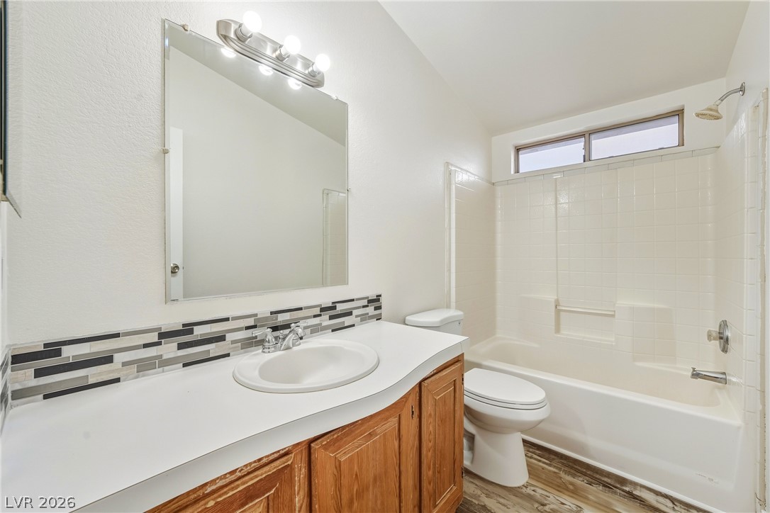 1340 Bunarch Road Pahrump, NV 89060 - Photo 30 of 39 Guest bathroom