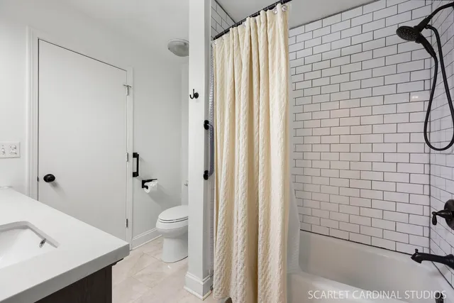 $399,000 | 2828 Bluewater Circle, Naperville, IL 60564