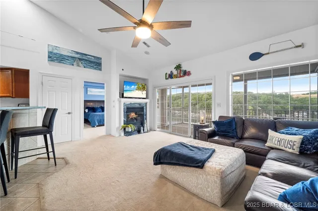 $369,000 | 68 Lighthouse Road, Unit 344, Lake Ozark, MO 65049