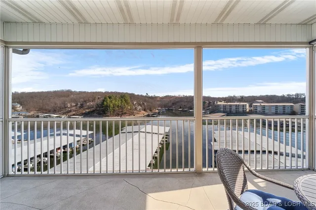 $369,000 | 68 Lighthouse Road, Unit 344, Lake Ozark, MO 65049