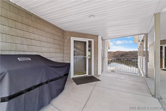 $369,000 | 68 Lighthouse Road, Unit 344, Lake Ozark, MO 65049