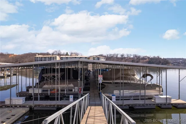 $369,000 | 68 Lighthouse Road, Unit 344, Lake Ozark, MO 65049