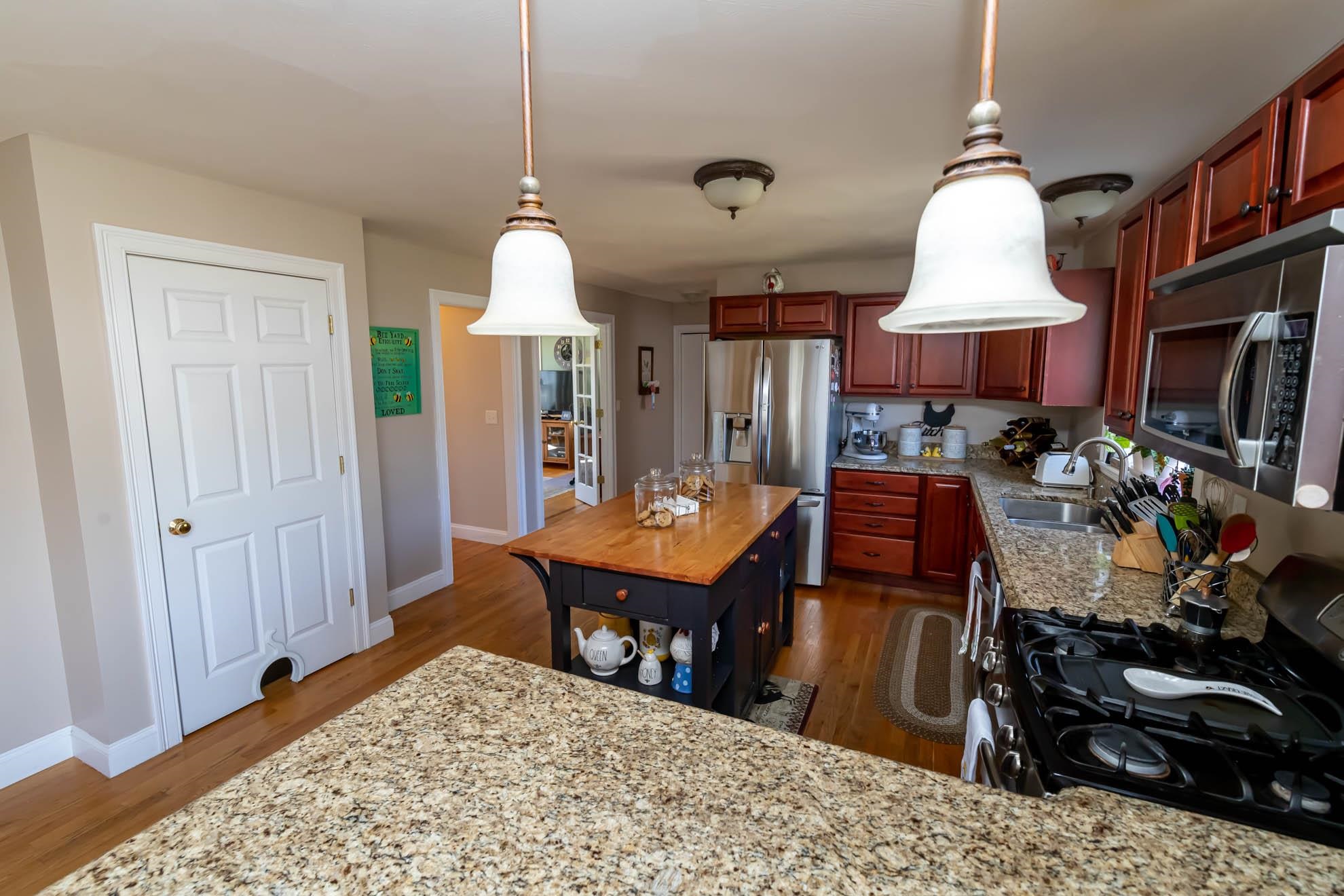 5 Carriage Hill Road Wilton, NH 03086 - Photo 16 of 40