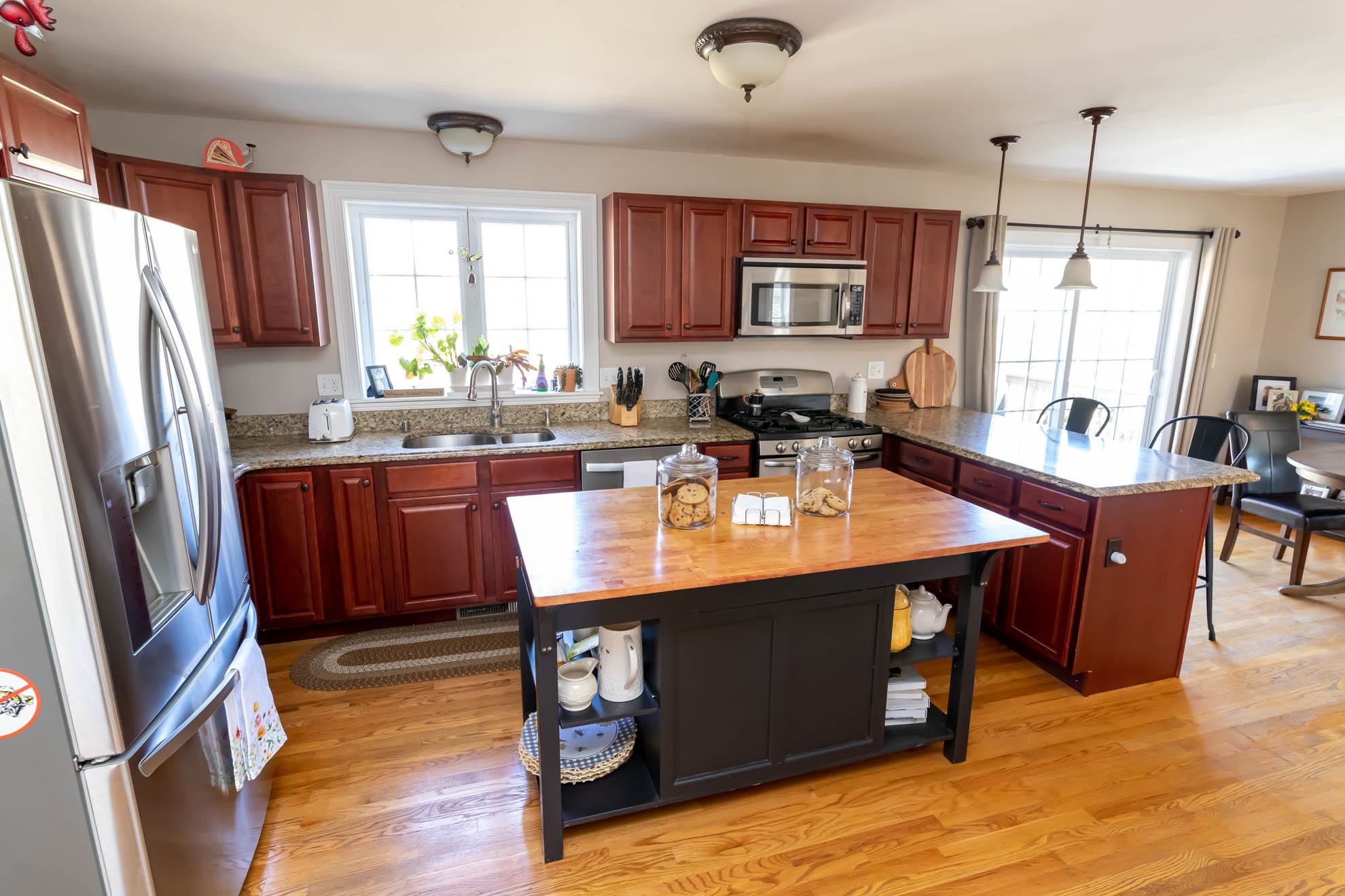 5 Carriage Hill Road Wilton, NH 03086 - Photo 18 of 40