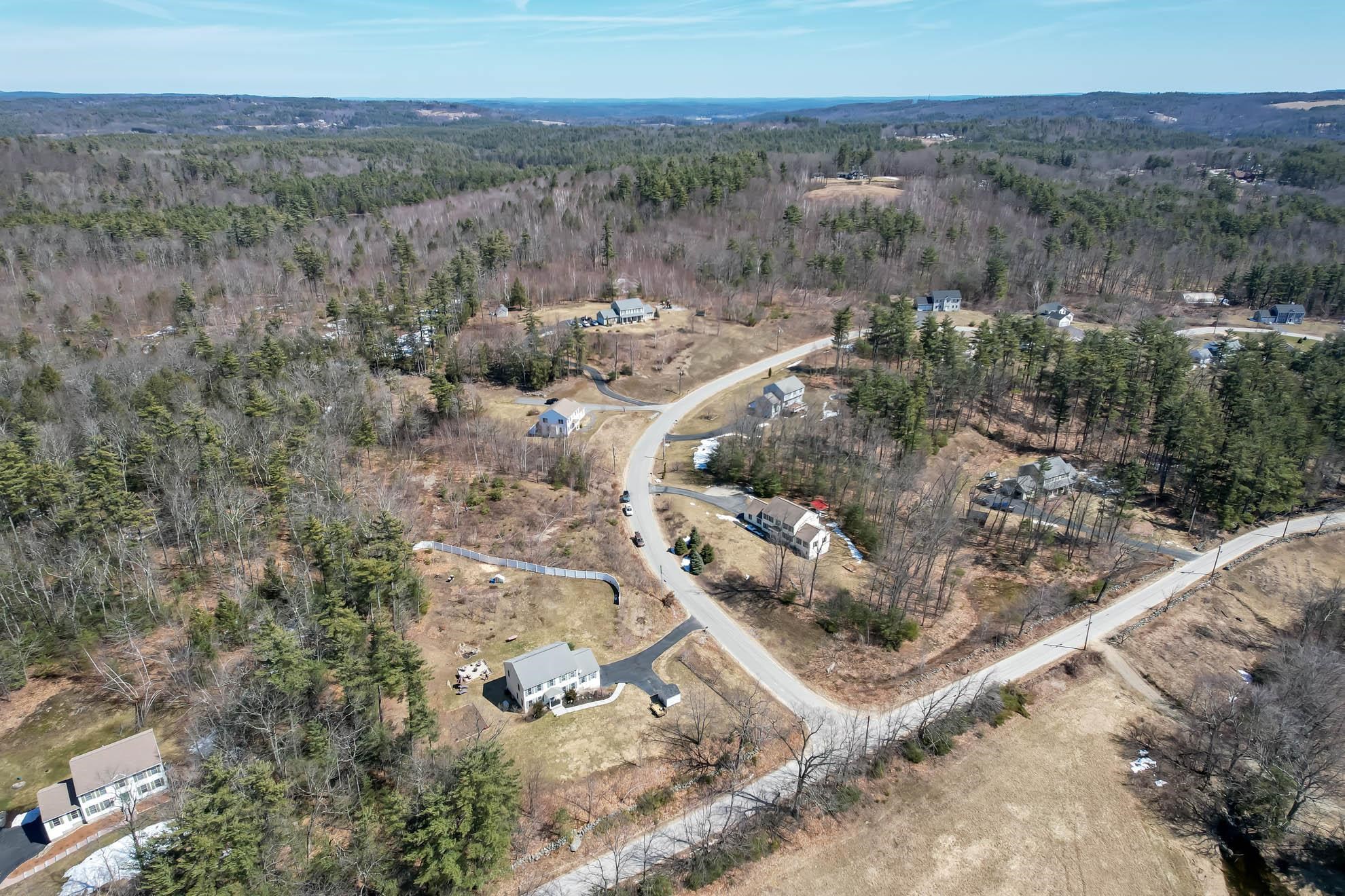 5 Carriage Hill Road Wilton, NH 03086 - Photo 2 of 40