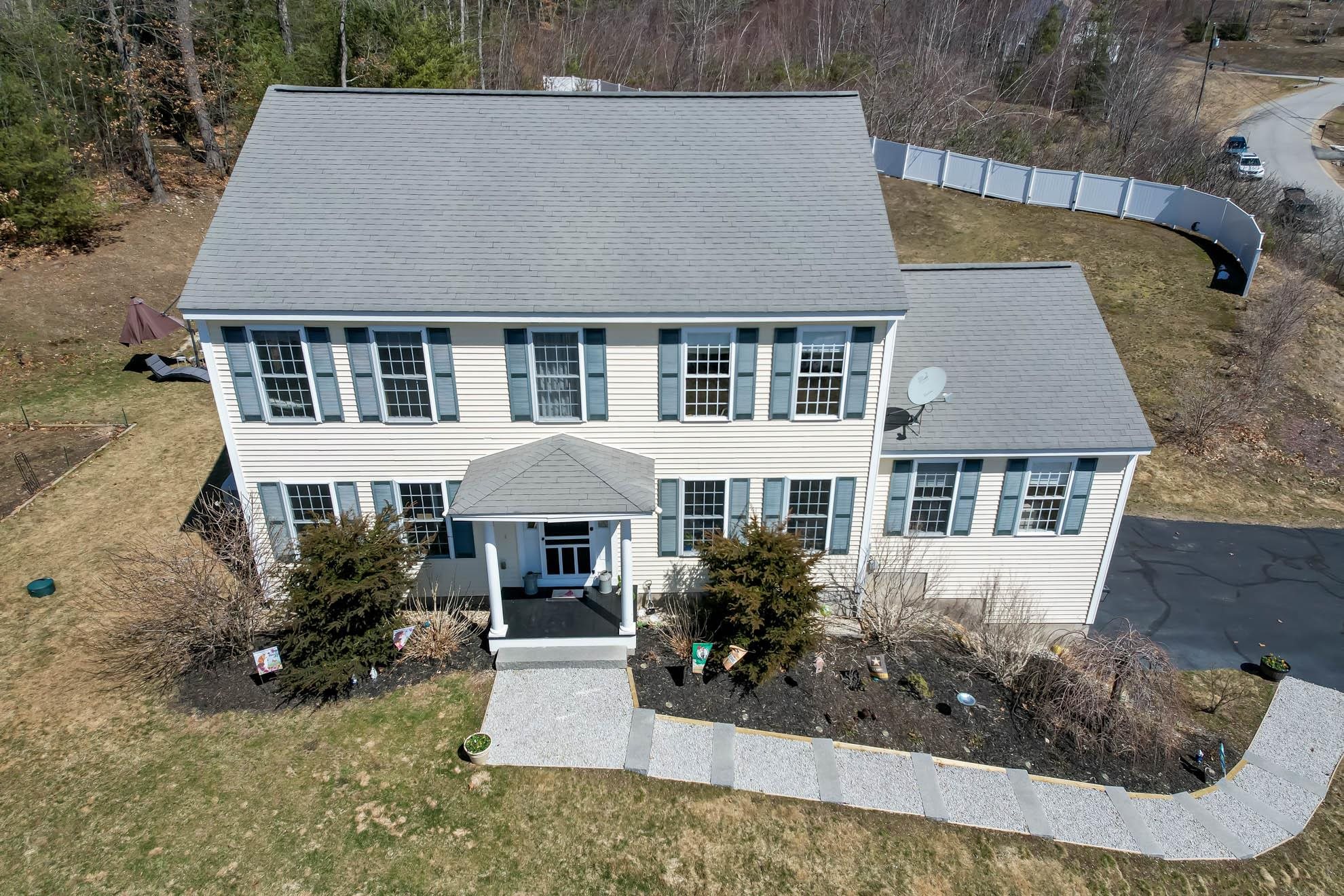 5 Carriage Hill Road Wilton, NH 03086 - Photo 6 of 40