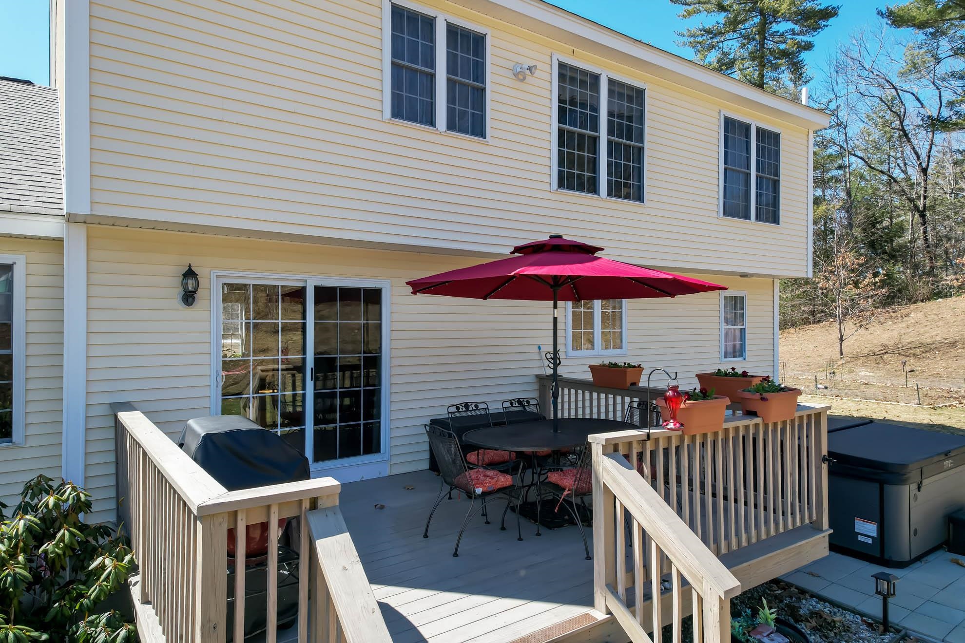 5 Carriage Hill Road Wilton, NH 03086 - Photo 8 of 40