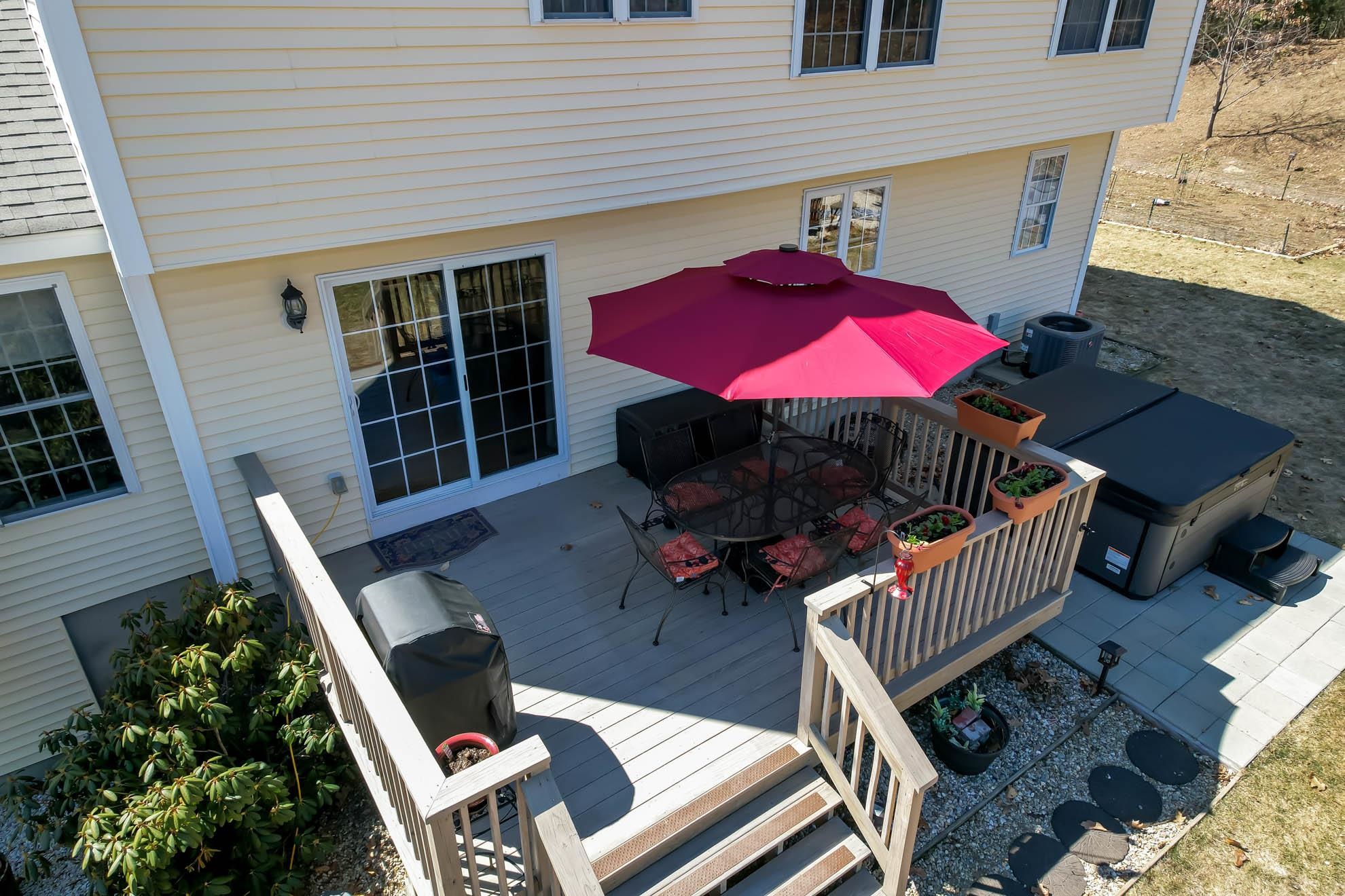 5 Carriage Hill Road Wilton, NH 03086 - Photo 9 of 40