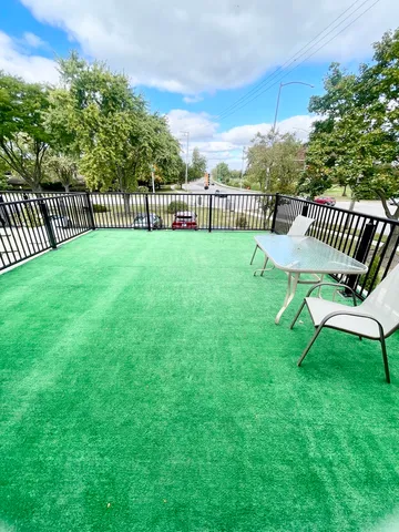 $245,000 | 1306 South New Wilke Road, Unit 2B, Arlington Heights, IL 60005