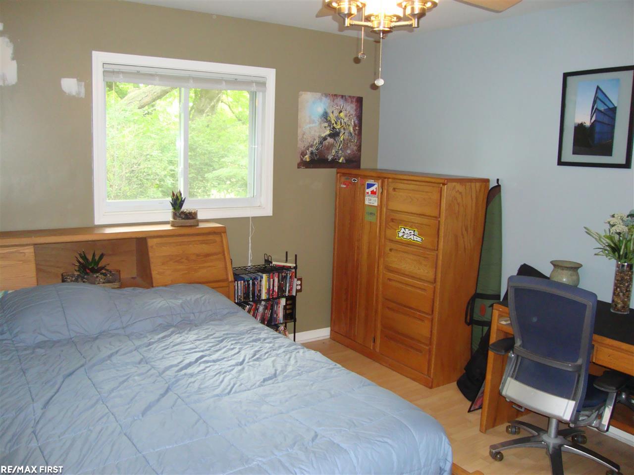 2736 Dearborn Avenue Rochester Hills, MI 48309 - Photo 13 of 23