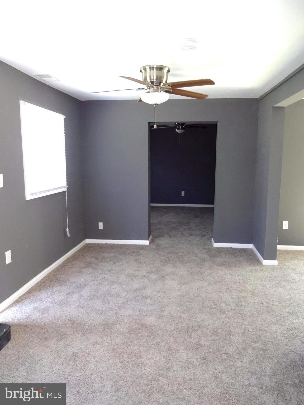 11 Torque Way Baltimore, MD 21220 - Photo 3 of 20 Living Room