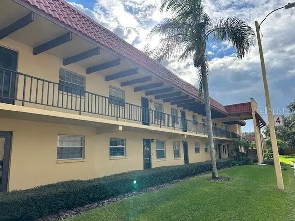 $1,450 | 1845 South Highland Avenue, Unit 49, Clearwater, FL 33756
