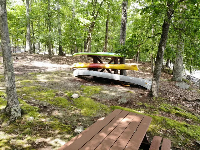 $535,000 | 146 Cove Point Circle, Lakeville, PA 18438